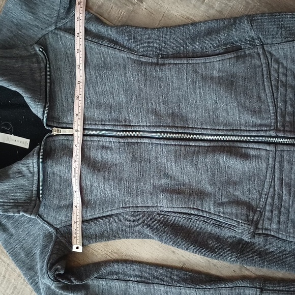 LULULEMON Jacket - Picture 9 of 10
